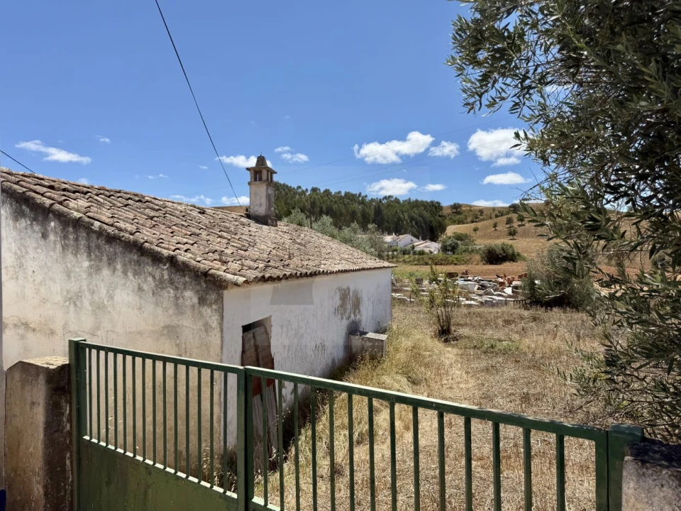 Moradia T2 para Venda em Saboia Foto 4