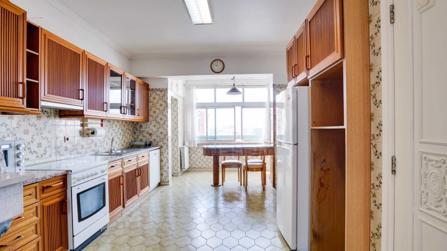 Apartamento T5 para Arrendamento em Lumiar