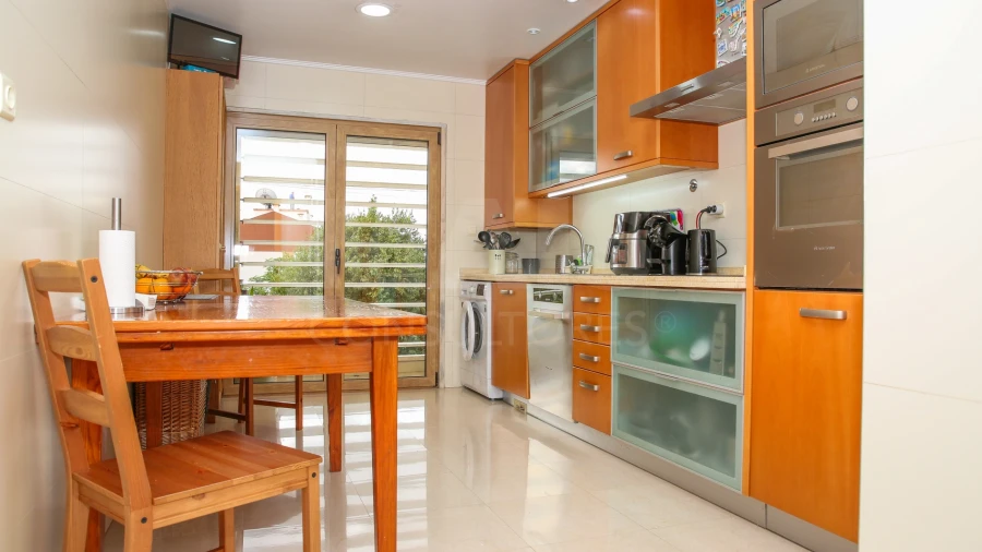 Apartamento T3 para Venda em Póvoa de Santa Iria e Forte da Casa