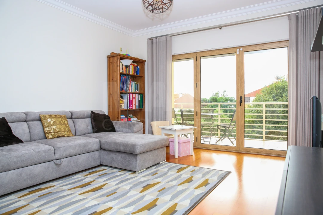 Apartamento T3 para Venda em Póvoa de Santa Iria e Forte da Casa Foto 8