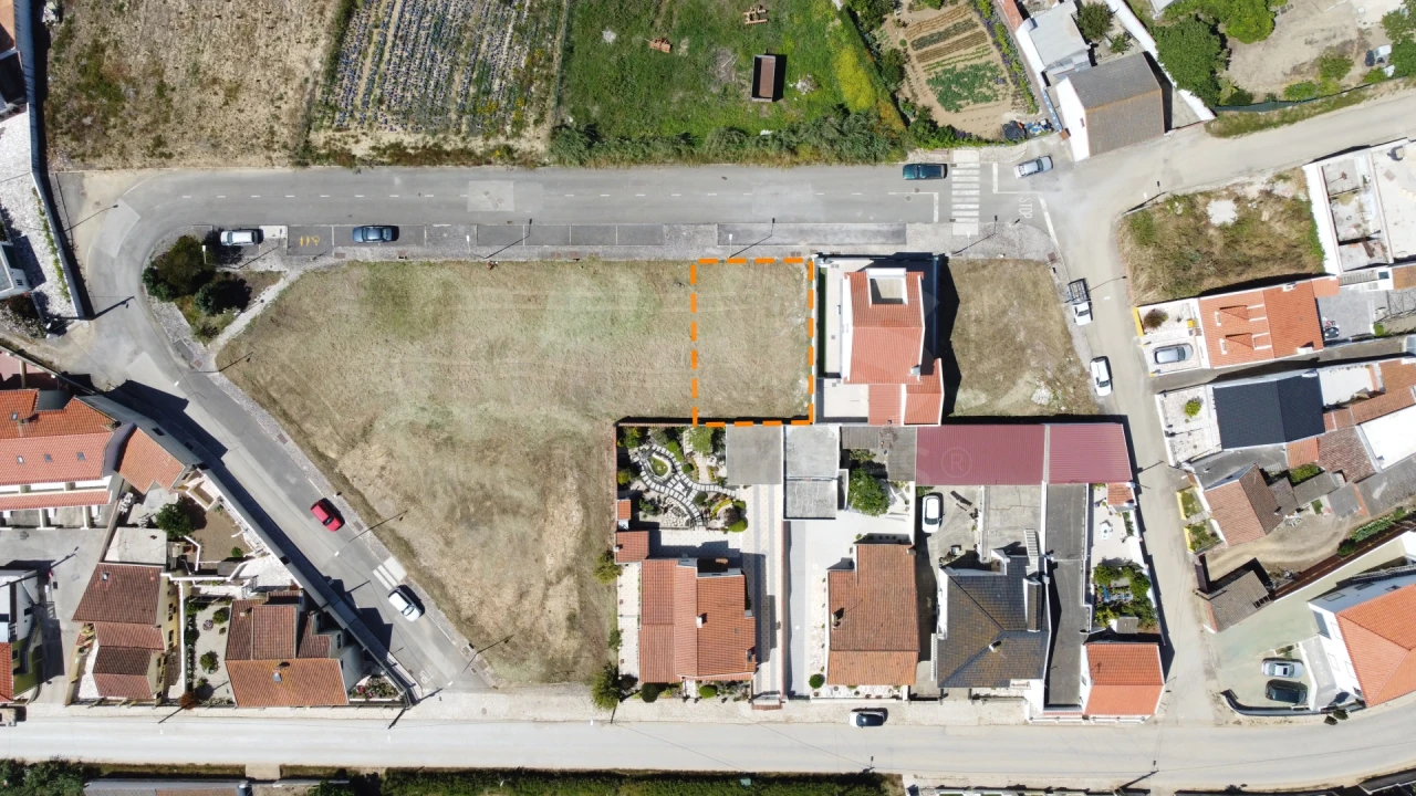 Terreno para Venda em Atouguia da Baleia Foto 2