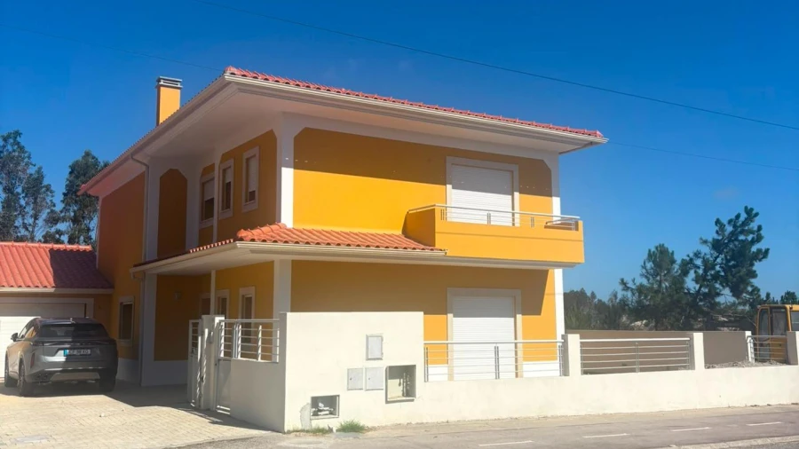 Moradia T4 para Venda em Vieira de Leiria
