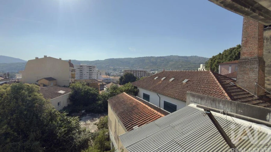 Prédio para Venda em Peso da Régua e Godim Foto 29