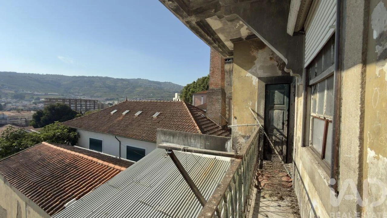 Prédio para Venda em Peso da Régua e Godim Foto 25