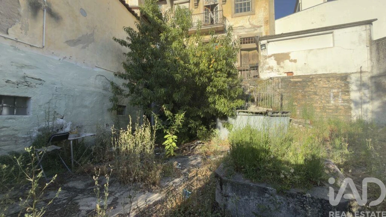 Prédio para Venda em Peso da Régua e Godim Foto 8