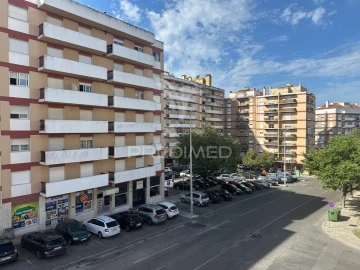 Apartamento T3 para Venda em Romeira e Várzea