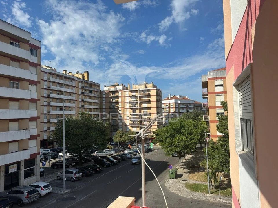 Apartamento T3 para Venda em Romeira e Várzea Foto 3