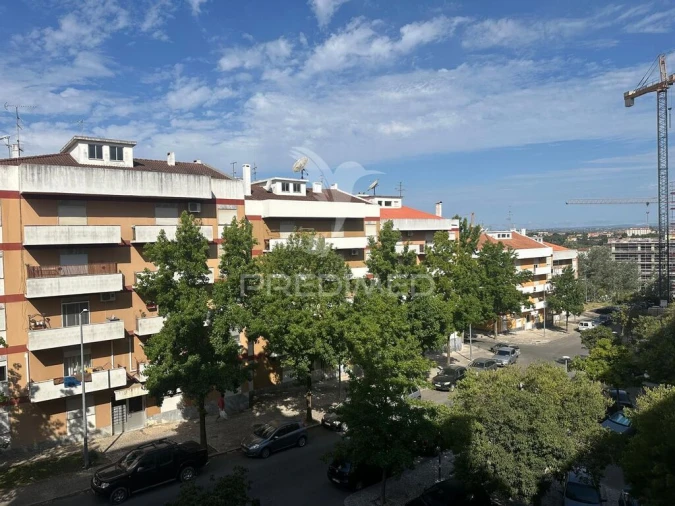 Apartamento T3 para Venda em Romeira e Várzea Foto 9
