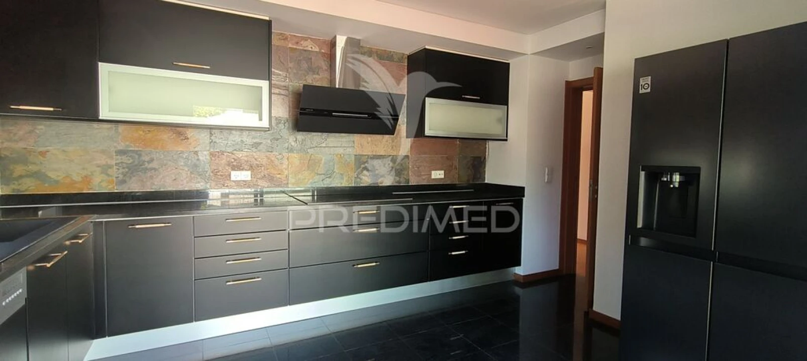 Moradia T5 para Venda em Nogueira e Silva Escura Foto 10