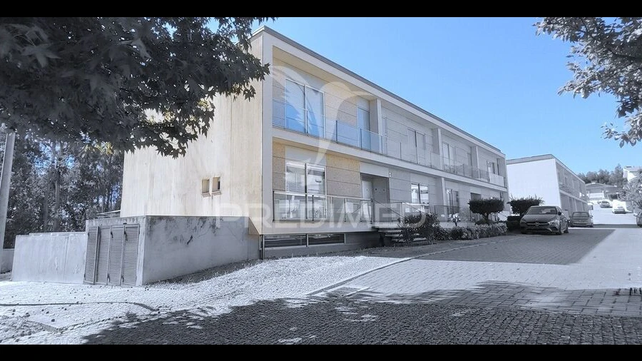 Moradia T3 para Venda em Nogueira e Silva Escura