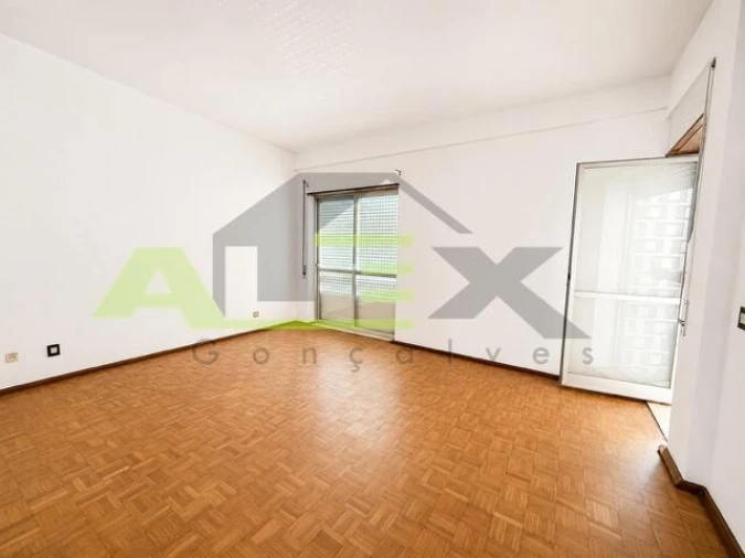 Apartamento T3 para Venda em União das Freguesias de Setúbal Foto 2