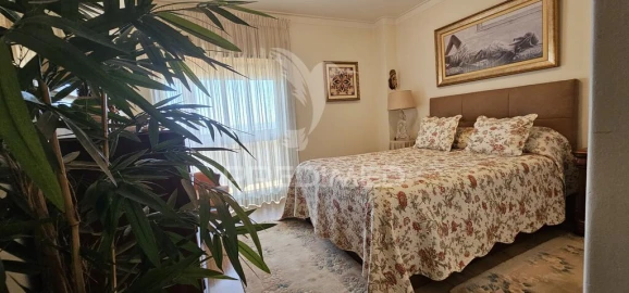 Apartamento T2 para Venda em Carcavelos e Parede