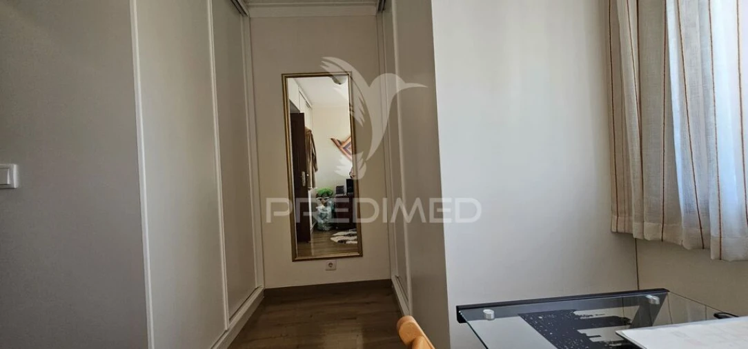 Apartamento T2 para Venda em Carcavelos e Parede Foto 12