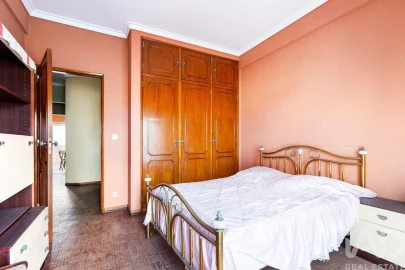 Apartamento T3 para Venda em São Vicente