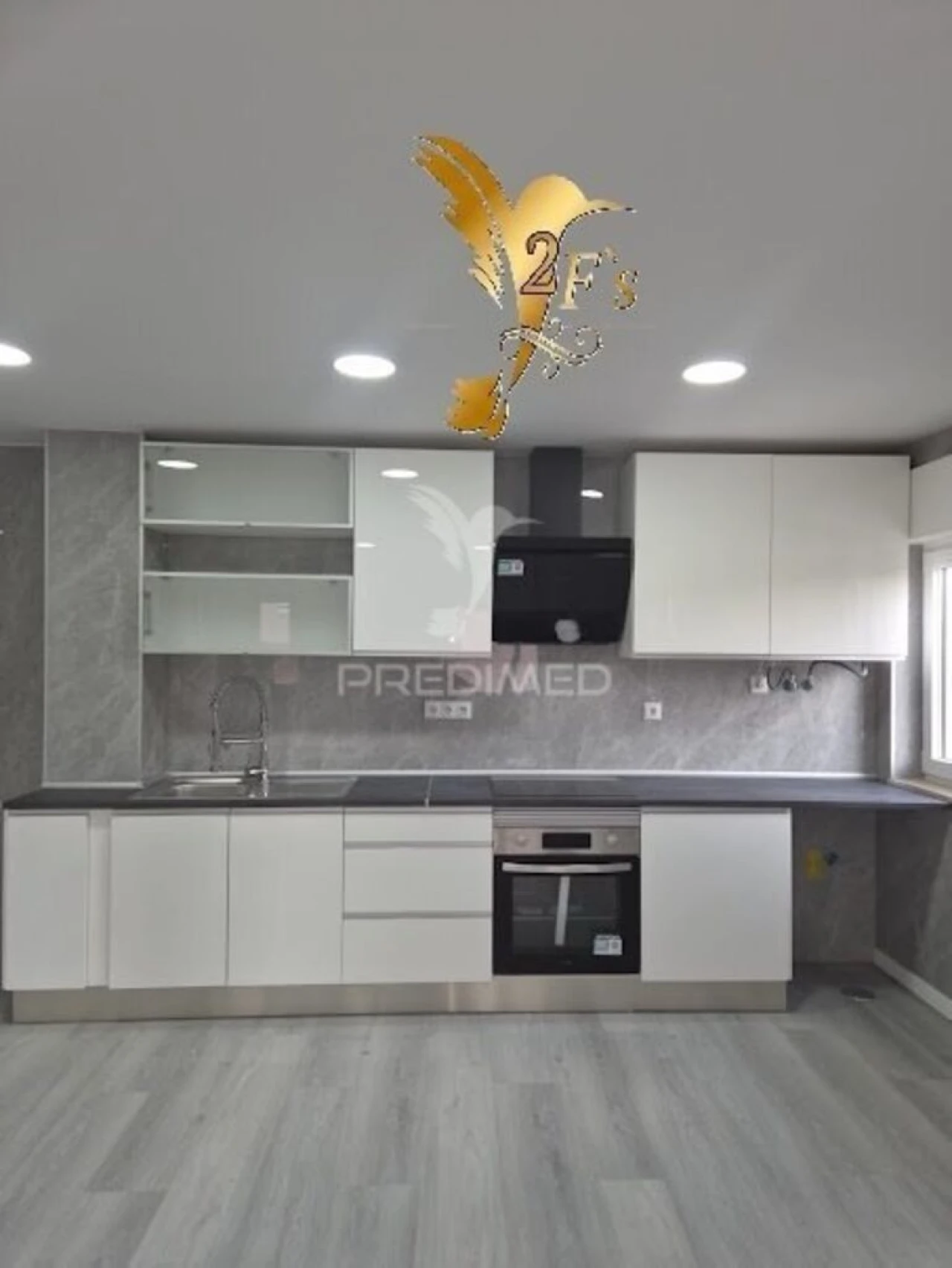 Apartamento T2 para Venda em Corroios Foto 2