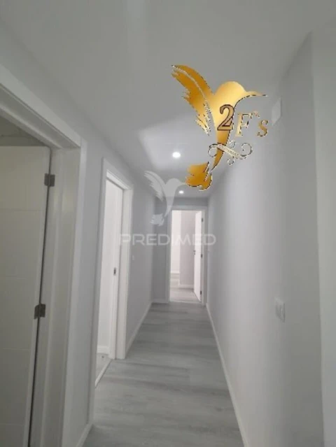 Apartamento T2 para Venda em Corroios