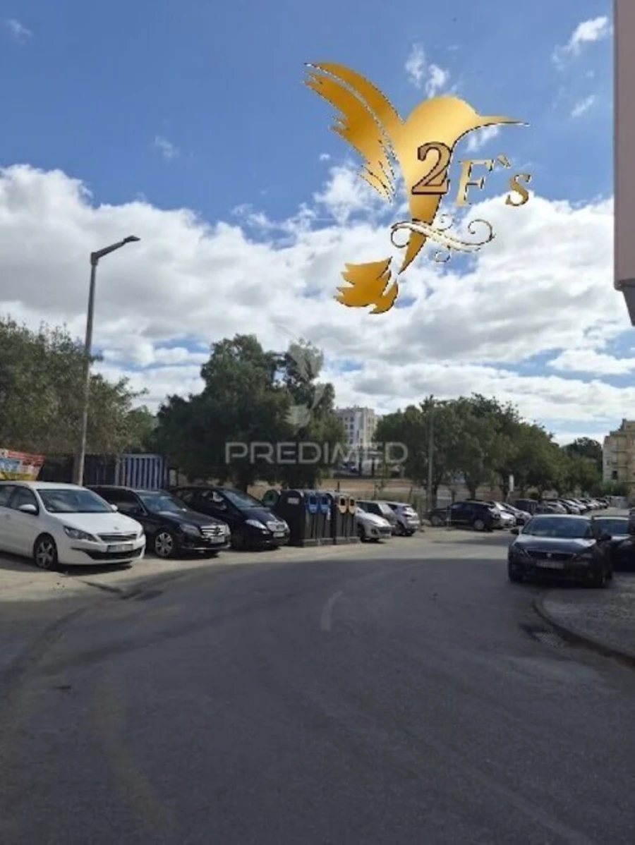 Apartamento T2 para Venda em Corroios Foto 14