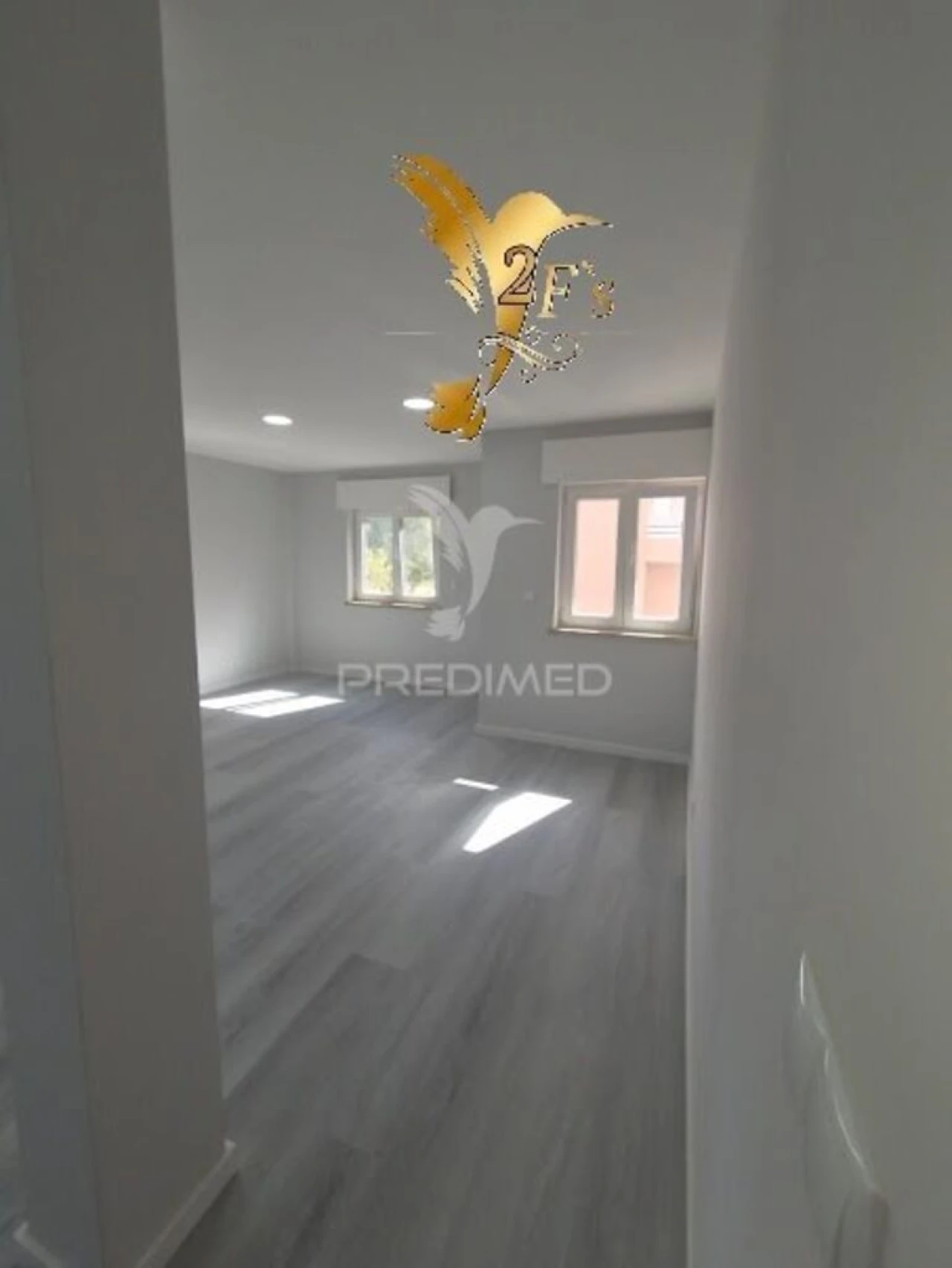 Apartamento T2 para Venda em Corroios Foto 4