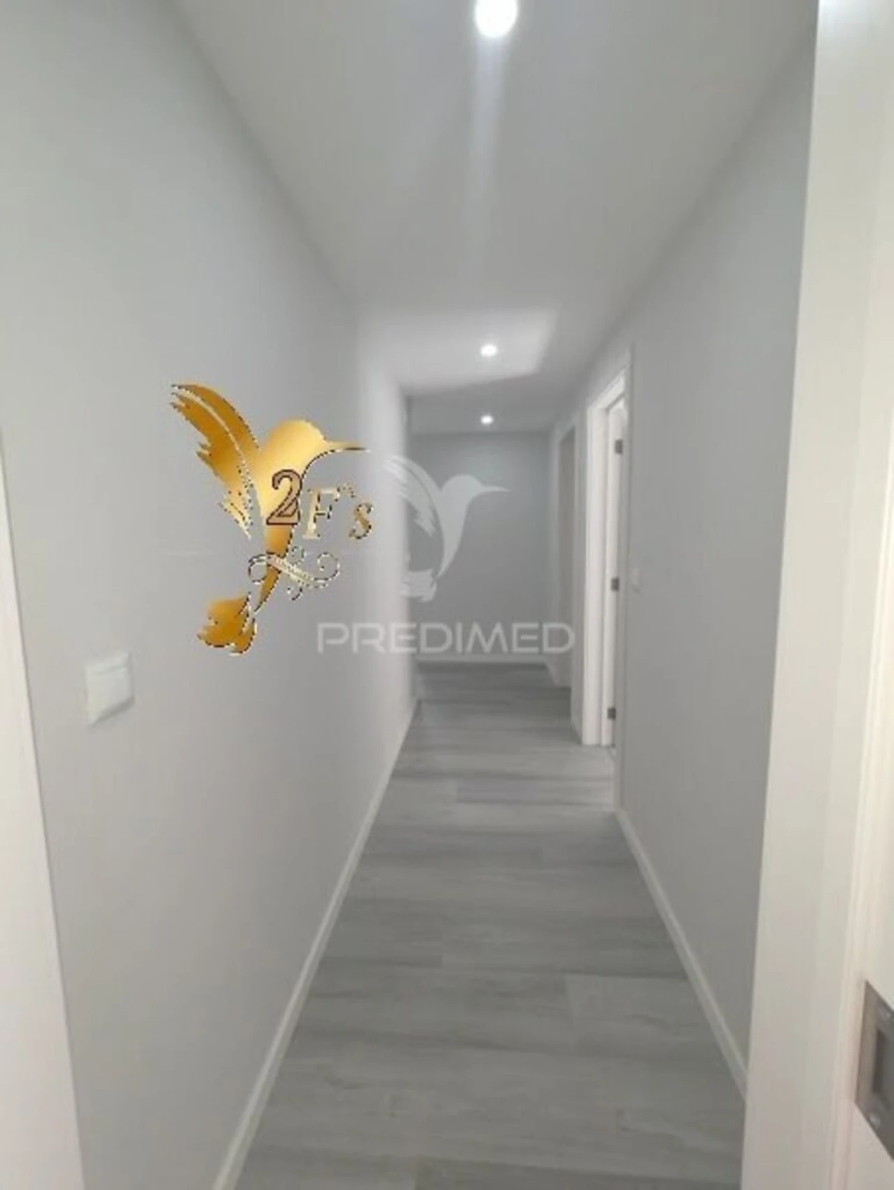 Apartamento T2 para Venda em Corroios Foto 12