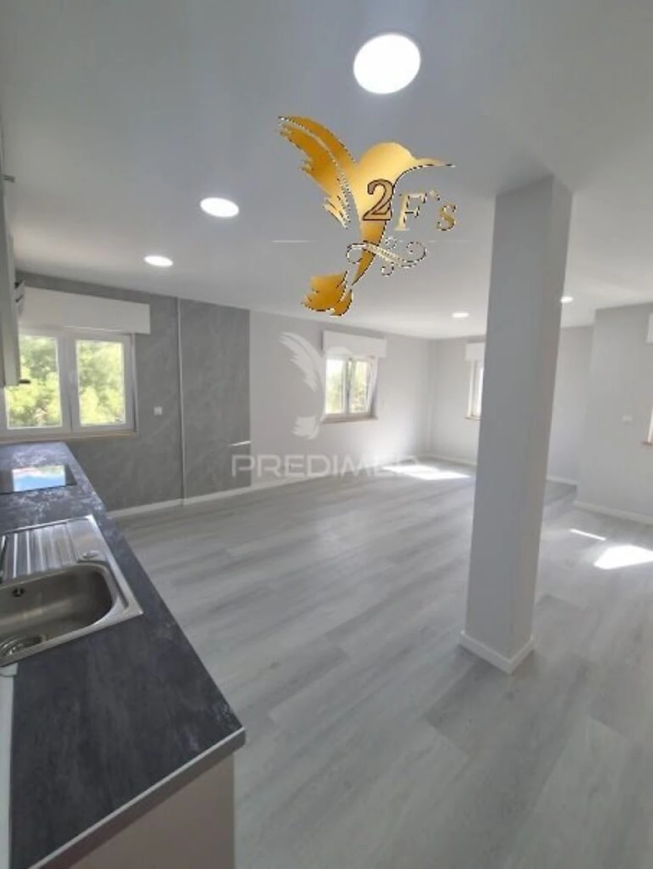 Apartamento T2 para Venda em Corroios Foto 5