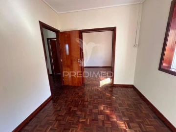 Moradia T3 para Venda em Cedrim e Paradela