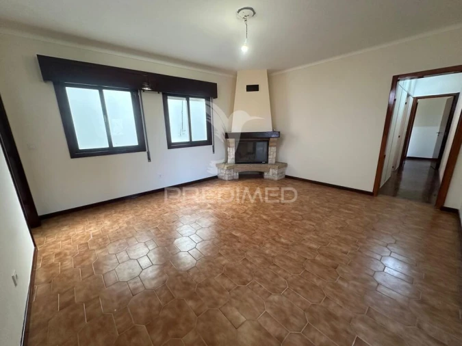 Moradia T3 para Venda em Cedrim e Paradela Foto 2
