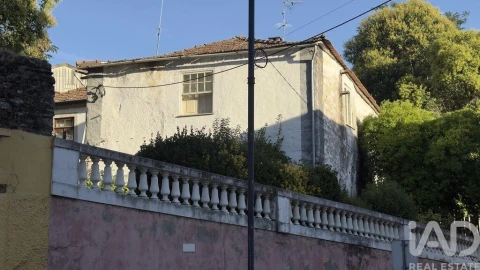 Moradia para Venda em Peso da Régua e Godim