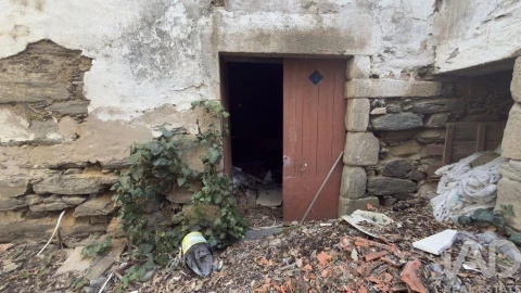 Moradia para Venda em Peso da Régua e Godim