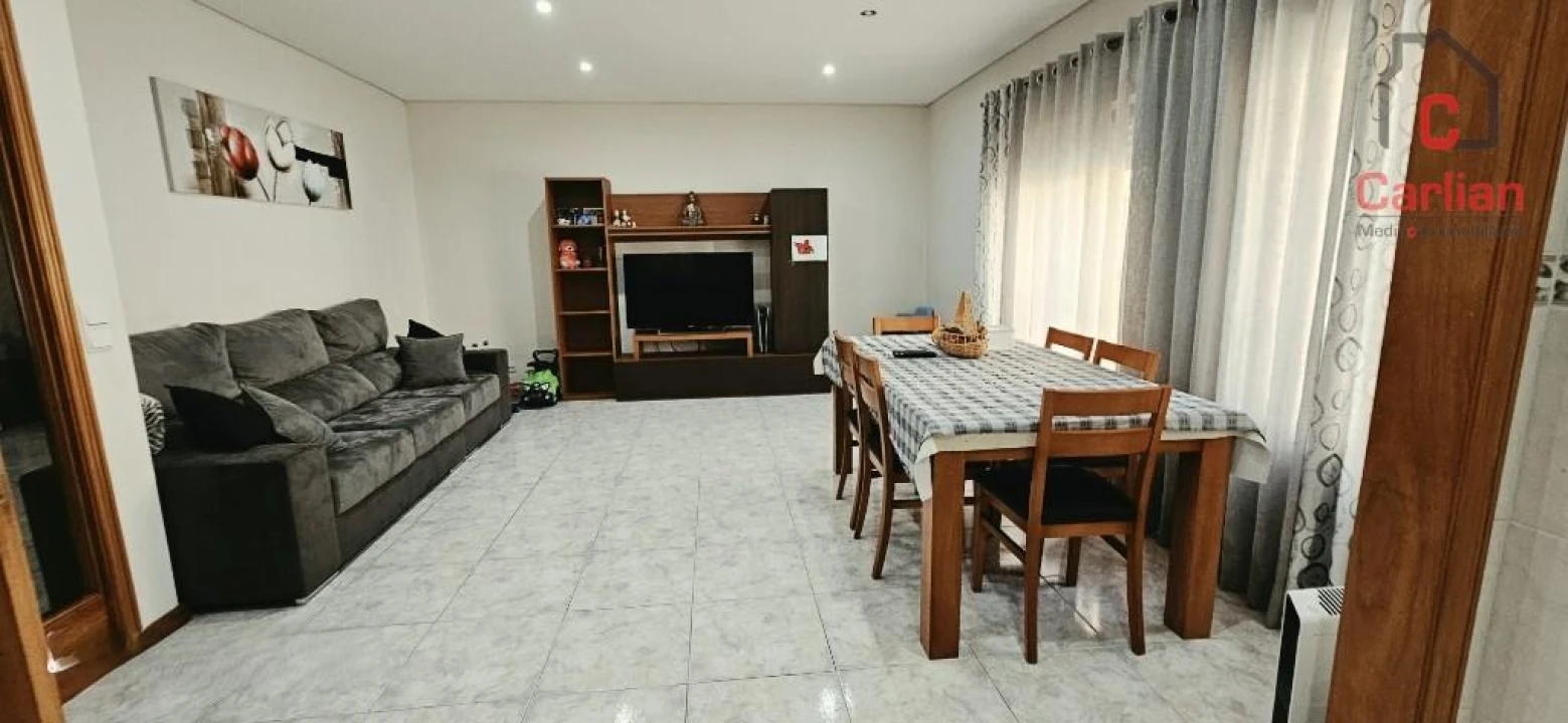 Apartamento T2 para Venda em Pedroso e Seixezelo Foto 1
