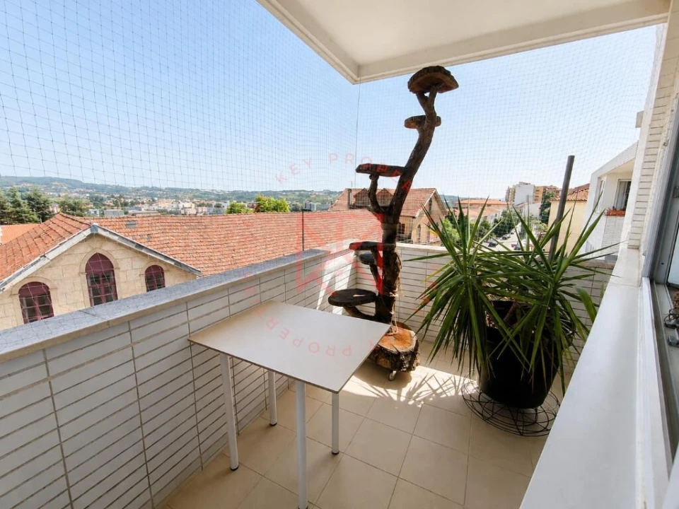 Apartamento T3 para Venda em Pena, Quintã e Vila Cova Foto 8
