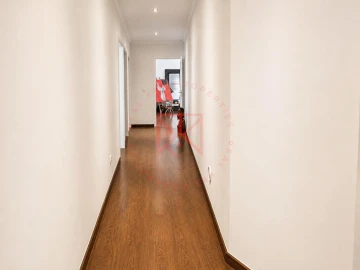 Apartamento T3 para Venda em Pena, Quintã e Vila Cova