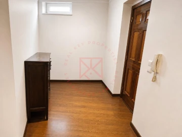 Apartamento T3 para Venda em Pena, Quintã e Vila Cova