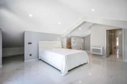 Moradia T5 para Venda em Boliqueime