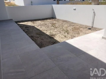 Moradia T3 para Venda em Fernao Ferro