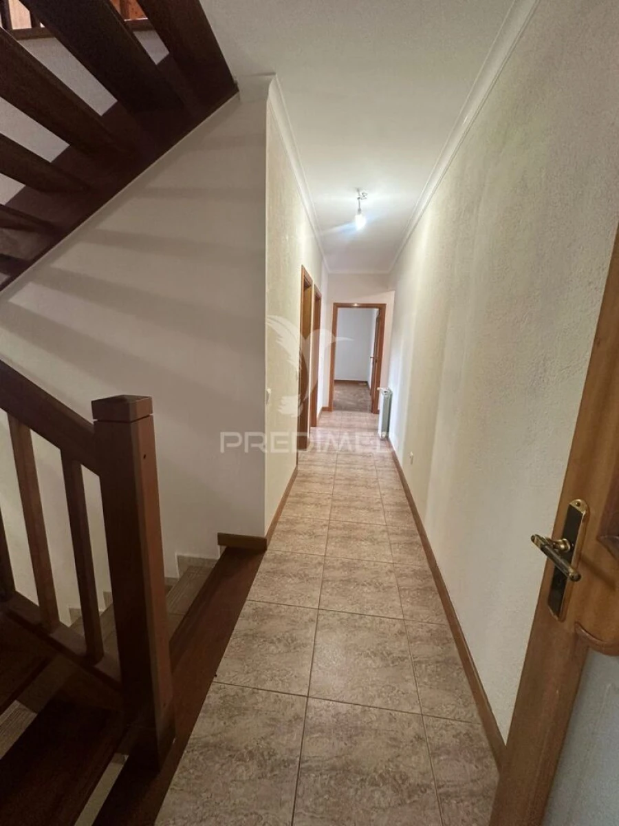 Moradia T3 para Venda em Canedo, Vale e Vila Maior Foto 12