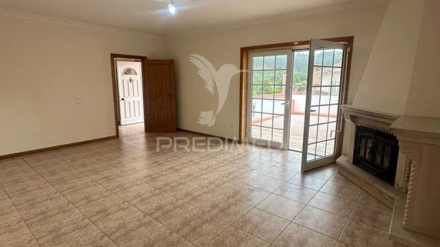 Moradia T3 para Venda em Canedo, Vale e Vila Maior