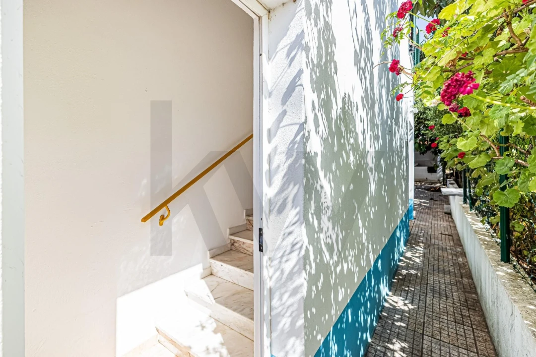 Apartamento T2 para Arrendamento em Alcantarilha e Pêra Foto 2