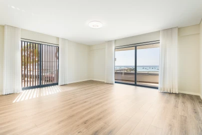 Apartamento T2 para Venda em Sesimbra (Santiago)