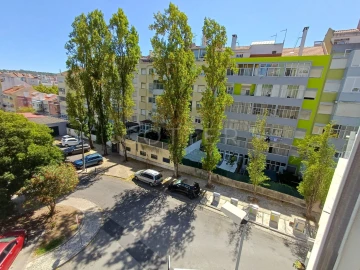 Apartamento T3 para Venda em Benfica