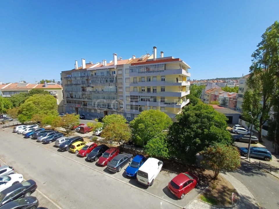 Apartamento T3 para Venda em Benfica Foto 10