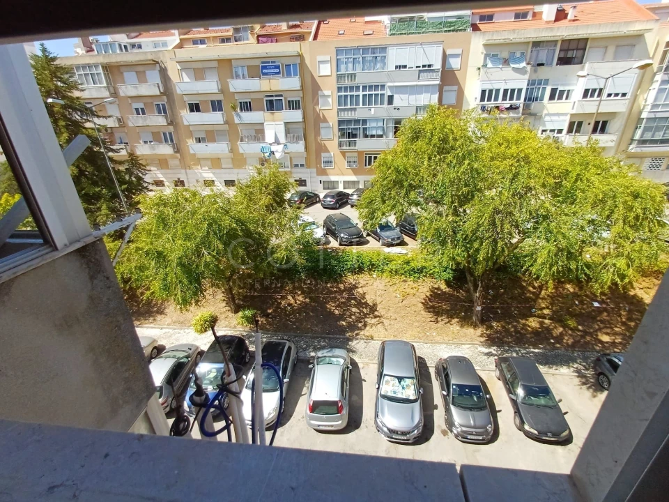 Apartamento T3 para Venda em Benfica Foto 14
