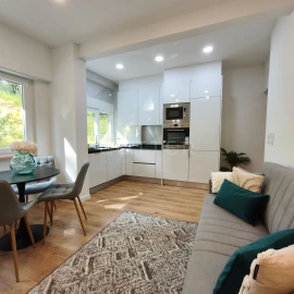 Apartamento T2 para Venda em Benfica