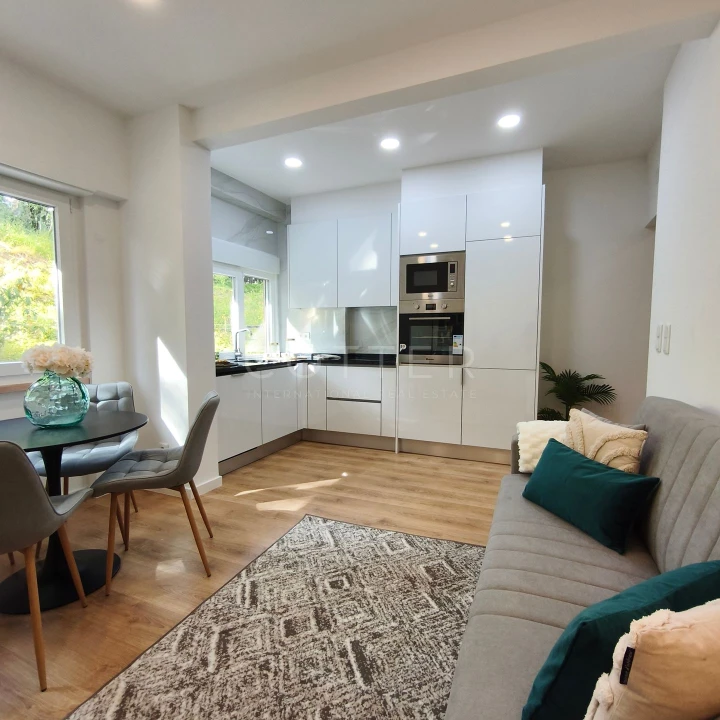 Apartamento T2 para Venda em Benfica Foto 6