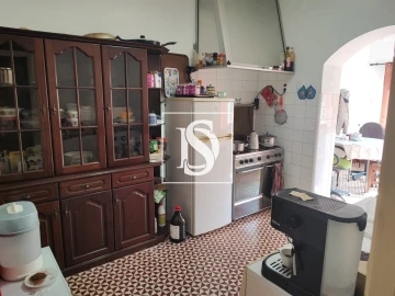 Moradia T8 para Venda em Santo Quintino