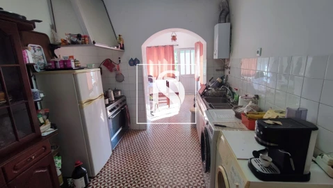Moradia T8 para Venda em Santo Quintino