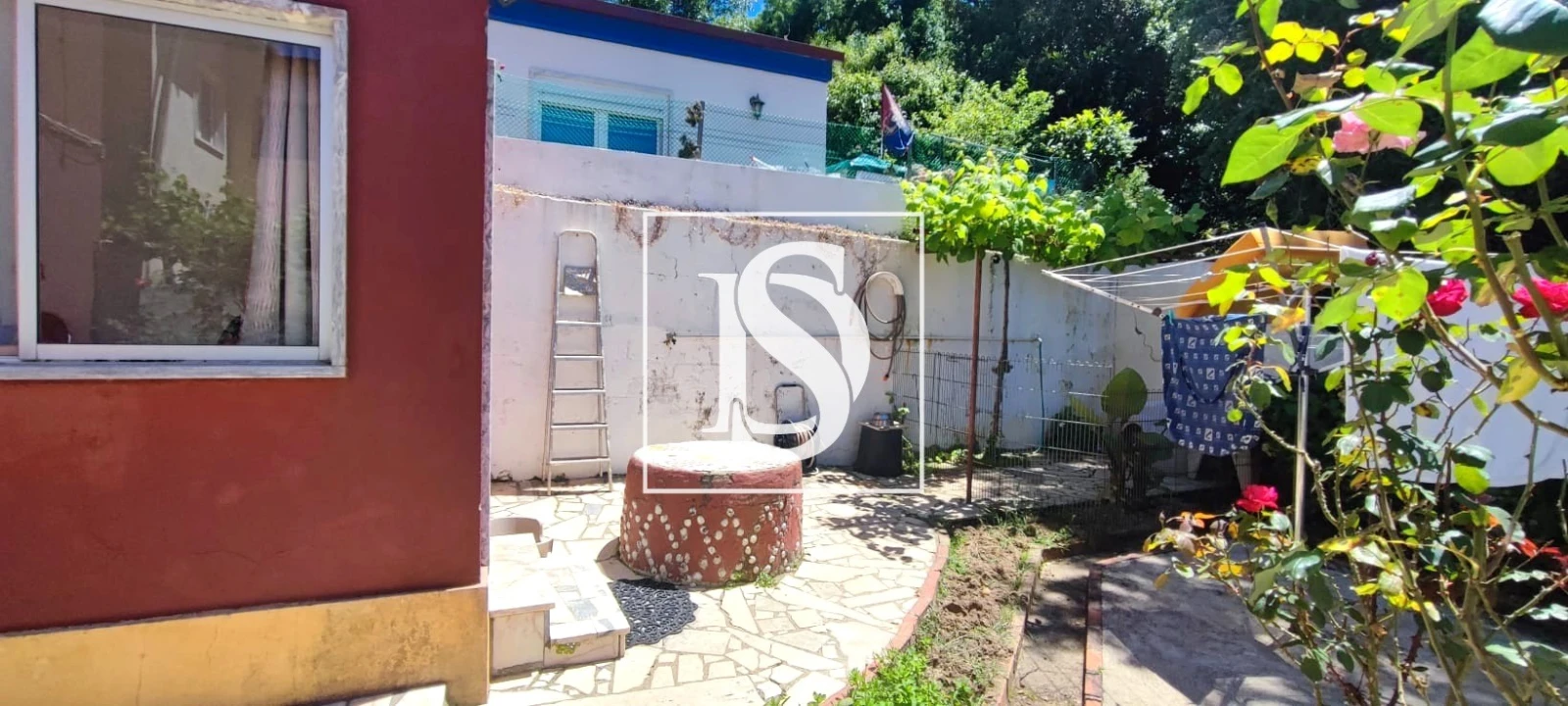 Moradia T8 para Venda em Santo Quintino Foto 2