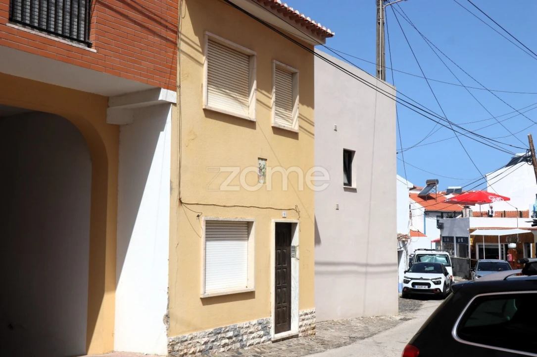 Moradia T2 para Venda em Santo Isidoro Foto 2