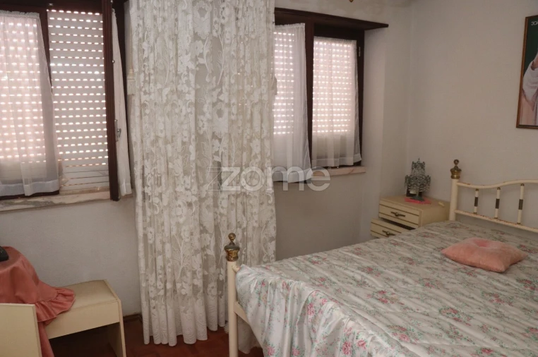 Moradia T2 para Venda em Santo Isidoro Foto 18