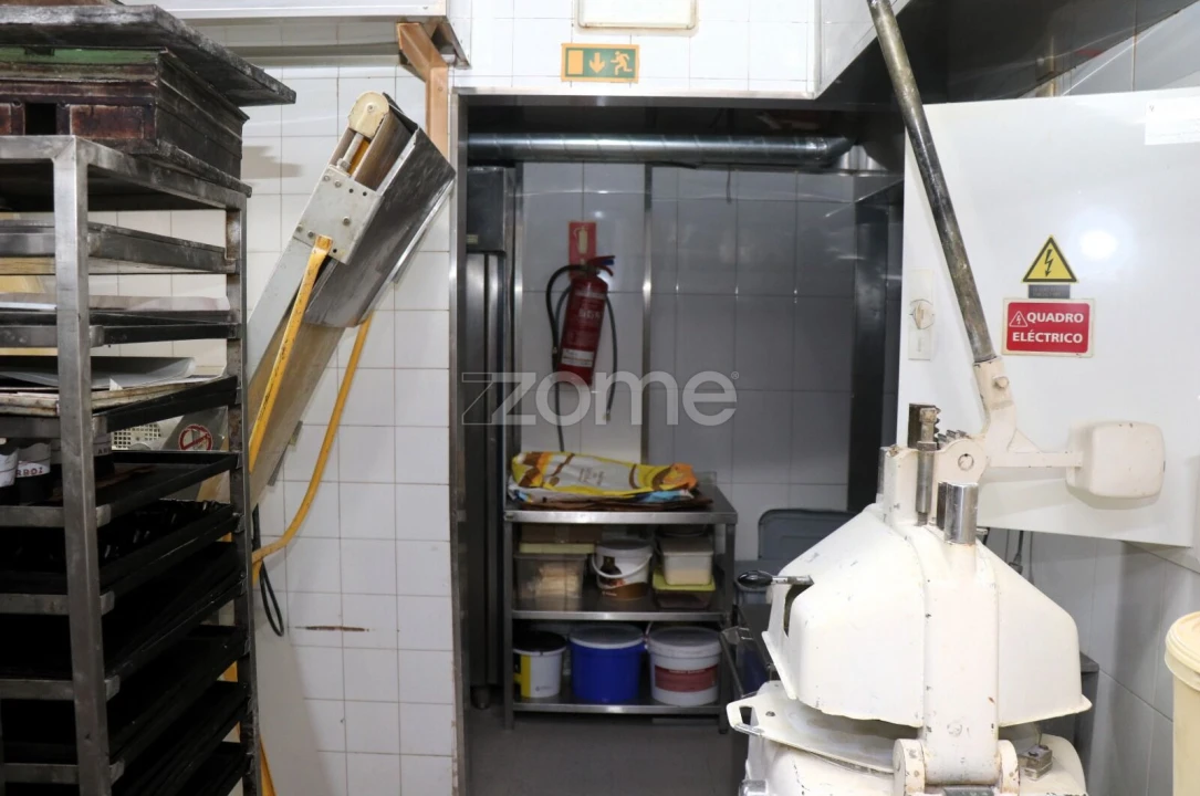 Negócio para Venda em Queluz e Belas Foto 14