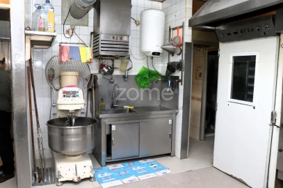 Negócio para Venda em Queluz e Belas